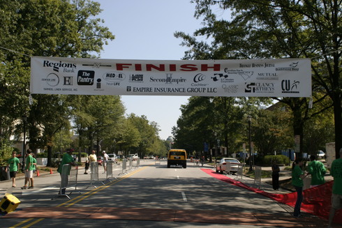 Start/Finish line before 2006 Second Empire 5K Classic